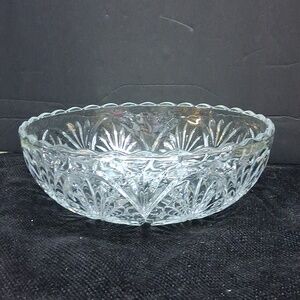 Anchor Hocking Starburst Medallion 8" Vintage 1960's Bowl